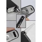 En sort vaporizer med en slank, kompakt form og afrundede kanter. Overfladen er mat med en let tekstur, der giver et behageligt greb. En digital skærm er placeret på fronten, med tydelige tal og symboler. Der er en afbryderknap på siden, og en lille åbning til dampudgang. Designet er minimalistisk og funktionelt.