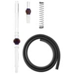 Lollystick-slangens design omfatter en lang, buet form med en glat overflade i nuancer af blå, rød og gul. Farverne er jævnt fordelt i striber, og overfladen har en let glans, der skaber refleksioner. Slangen har en spids ende, mens den modsatte ende er flad, hvilket giver den et karakteristisk udseende. Det samlede indtryk er legende og farverigt.