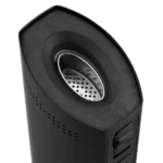 Smono Baloo vaporizer præsenterer en slank, cylindrisk form med en glat, mat overflade. Den er domineret af en dyb blå farve, hvor detaljer som en lysere blå knap og en digital skærm med sort tekst skaber kontrast. En aflang, buet mundstykke i samme farve som enheden afslutter designet, og en diskret ventilationsåbning findes på siden.