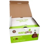 Eazy Plug Sea of Green sæt præsenterer en række grønne plantetæpper med tætte, frodige blade, der skaber et ensartet, blødt udtryk. De runde, flade sektioner er lavet af et tekstureret, naturligt materiale, der giver et robust udseende. Farverne varierer fra lyse til mørkegrønne nuancer, og overfladen har en let glans, der reflekterer lys.