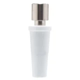 En domeless nail i titanium og keramik med en glat, reflekterende overflade. Den har en cylindrisk form med en bred åbning for optimal varmefordeling. Farven skifter mellem grå og sølv med en let metalglans. Nederst er der en standard SG 18 tilslutning, som er præcist udformet med skarpe kanter. Materialerne giver en robust og holdbar konstruktion.