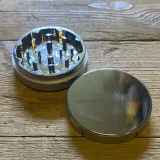 Black Leaf 2-Part Metal Grinder Krom Ø56 (Udgået)