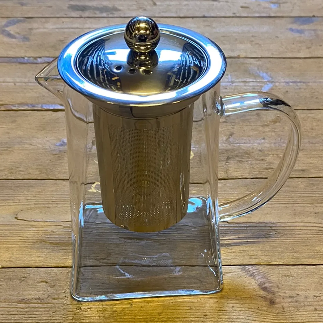 AW World - Glas Tepotte 750 ml (Udgået)