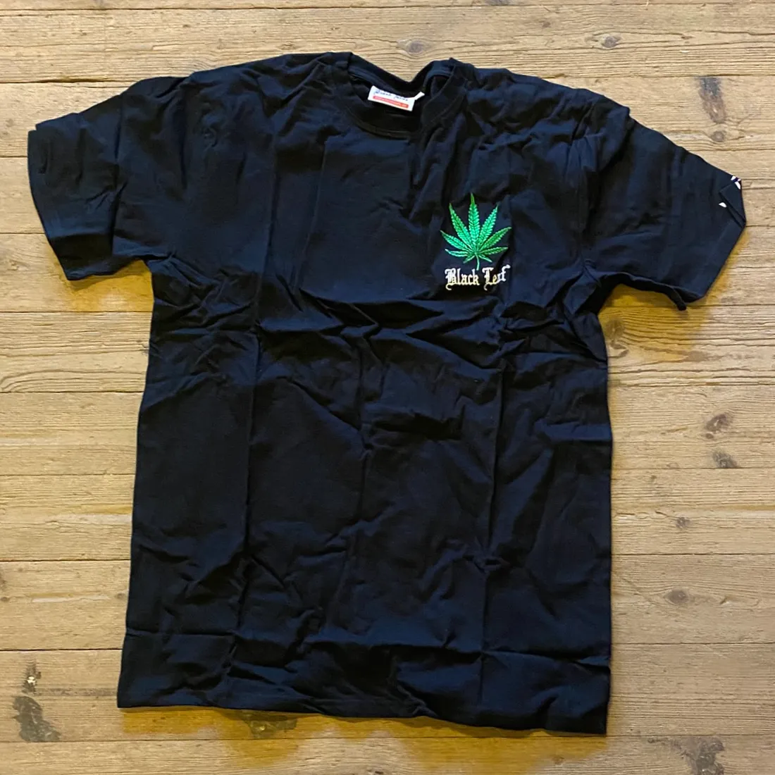 Black Leaf 420 T-Shirt L (Udgået)