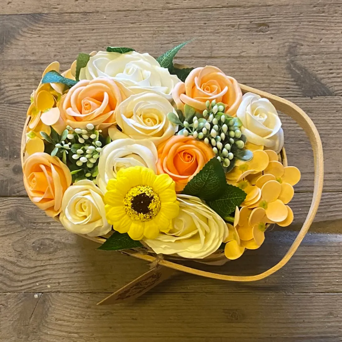 Gul Buket Sæbeblomster i Kurv 13 stk (Udgået)