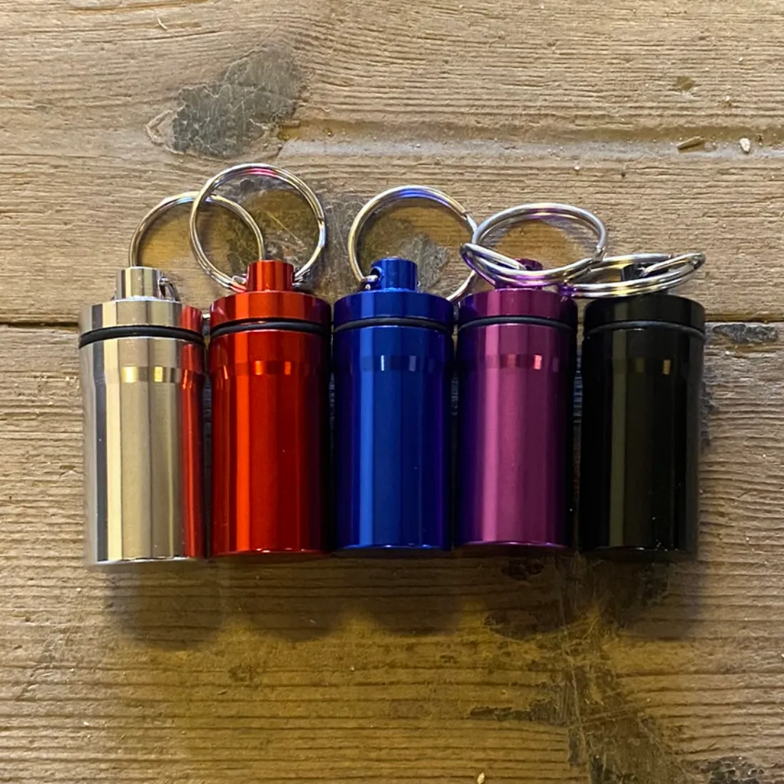 Key Chain Stash Tube (Tilfældig Farve)