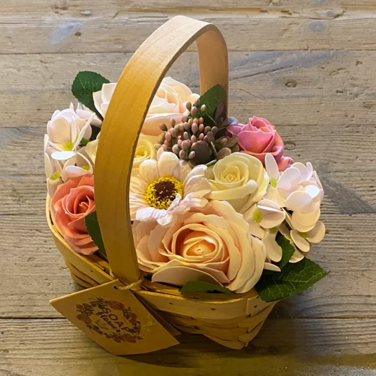 Medium Buket Sæbeblomster i Kurv 9 stk (Udgået)