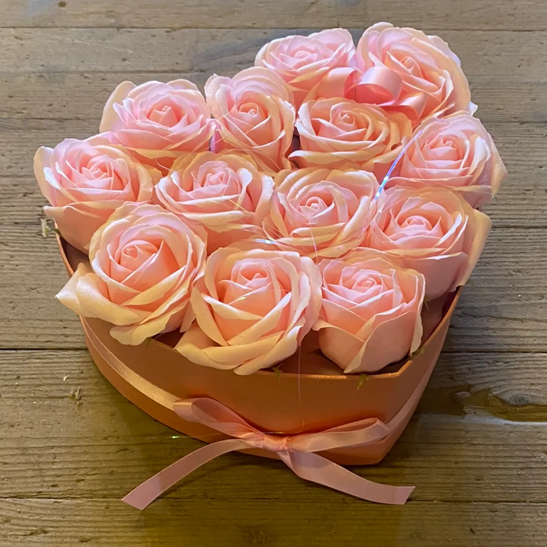 Pink Sæbeblomst Hjerte Gavebuket 13 stk (Udgået)