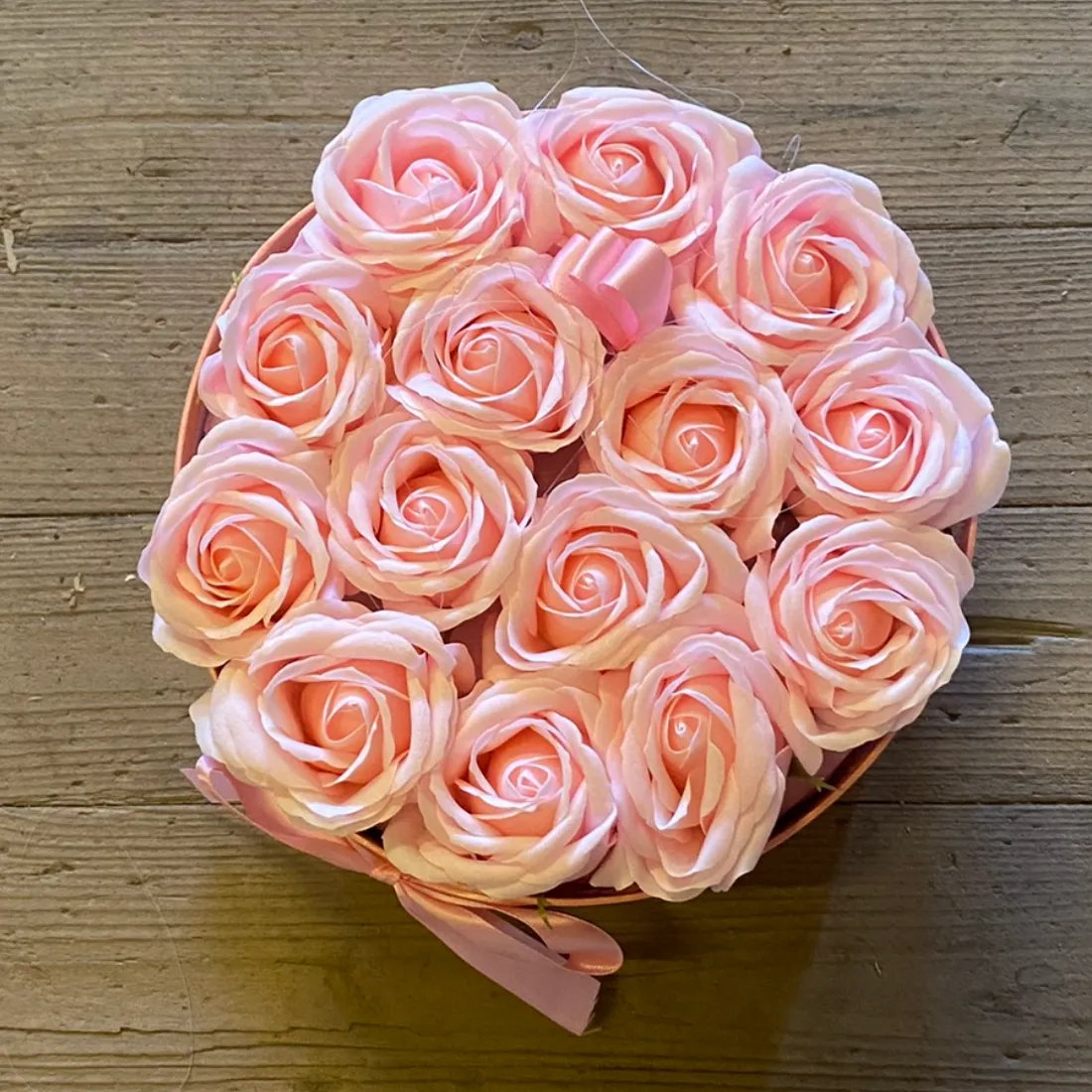 Pink Sæbeblomst Rund Gavebuket 14 stk (Udgået)