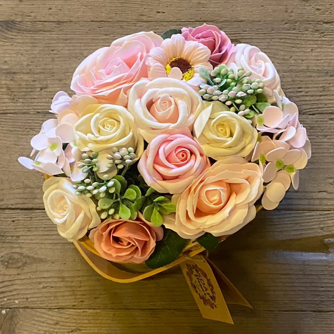 Stor Buket Sæbeblomster i Kurv 13 stk (Udgået)