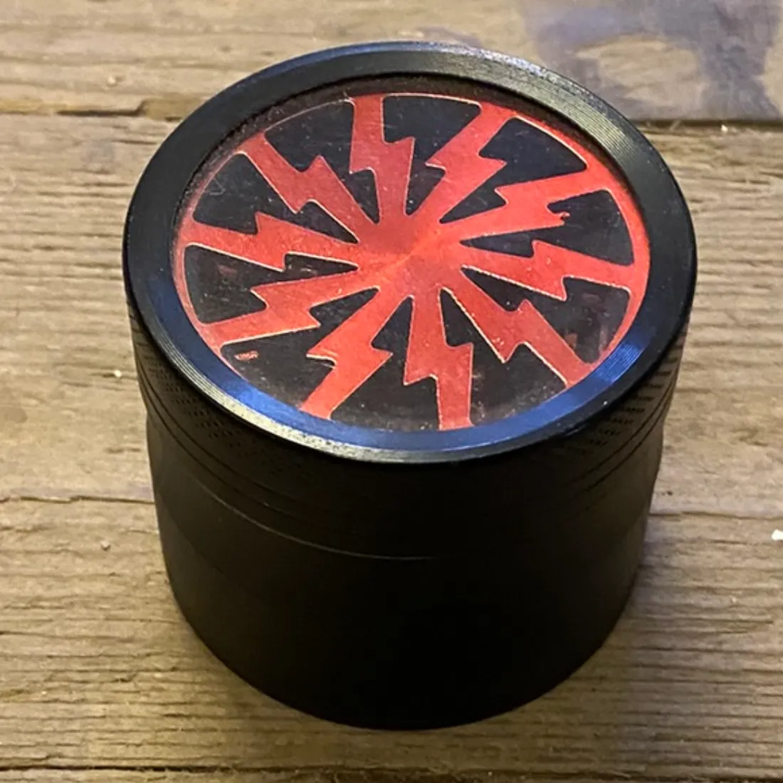 Storm 4-Part Metal Grinder Rød Ø52 (Udgået)